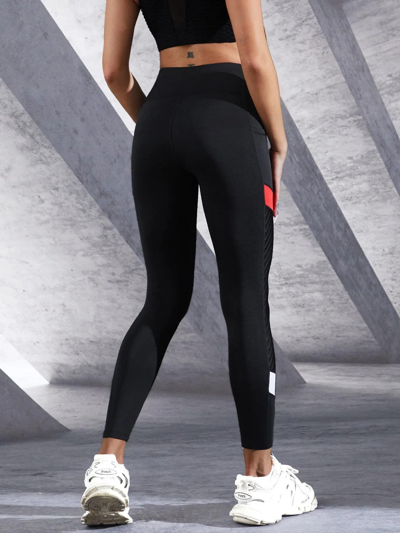 Colorblocked Mesh High Waist Yoga Pants with Side Pockets Leggings for Women Tummy Control Workout Shaping Leggings